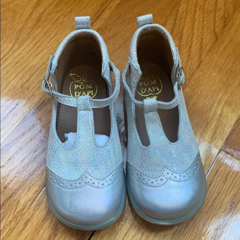 Pomdapi French kids t strap shoes